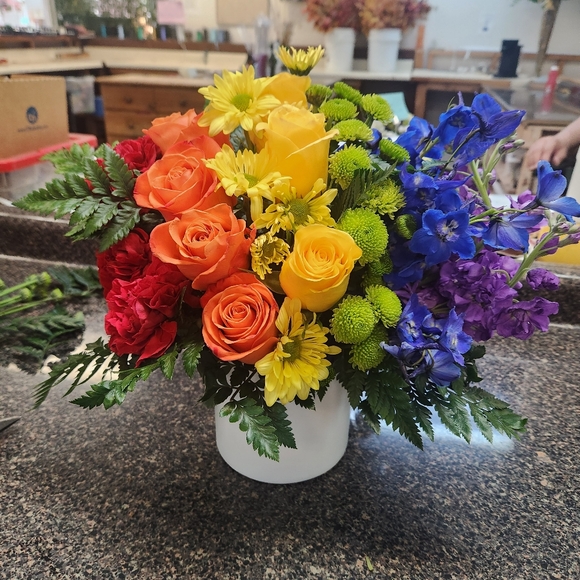 💐Meet Mylissa! Mom, Wife, Floral Designer, Business Owner 💐 - Picture 5 of 16